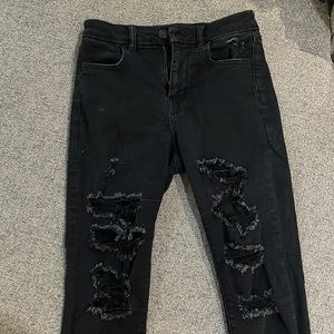 American eagle black distressed skinny jeans.